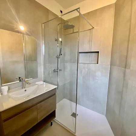 Isa - Luxury Elicriso Sea View With Common Swimming Pool Just 100 Mt From The